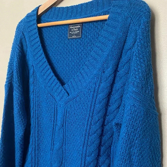 Abercrombie & Fitch Sweaters - Abercrombie & Fitch Bright Blue V-Neck soft Cable Knit Sweater sz L Y2K EUC